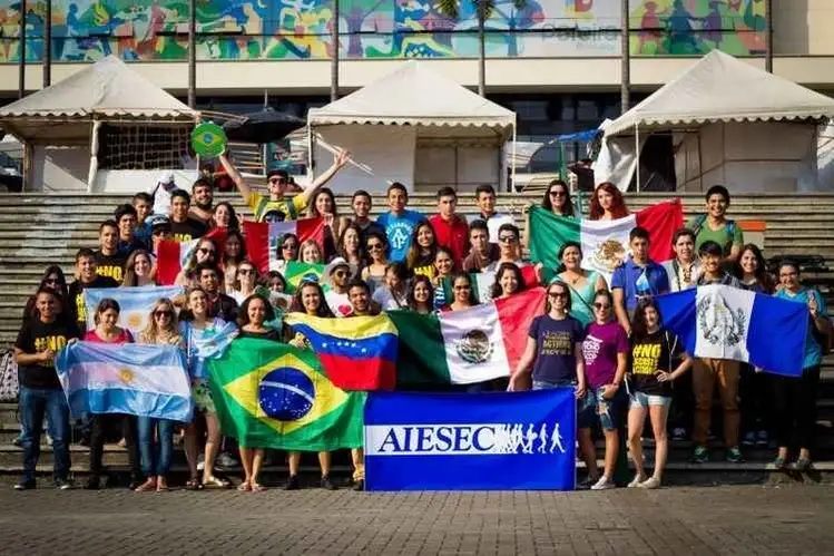 VENHA FAZER PARTE DA AIESEC
