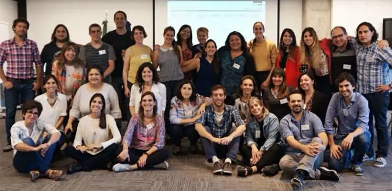 Grupo de trabajo con participantes en el curso