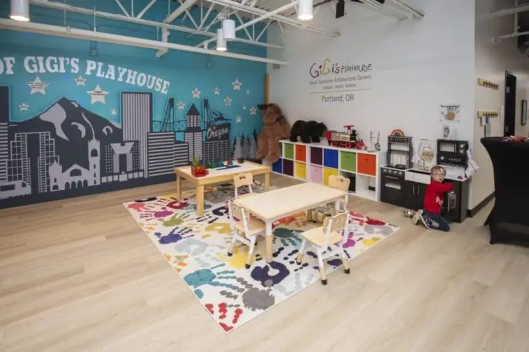 Volunteer at GiGi's Playhouse Portland