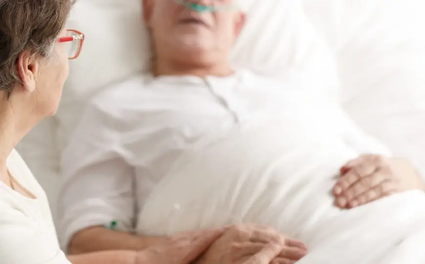 'Tis the Season of Giving- Become a Hospice Volunteer!