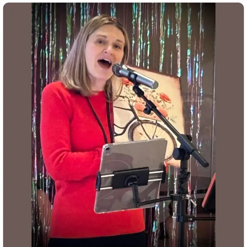 Singer or Musician Volunteers needed in Highland Park IL