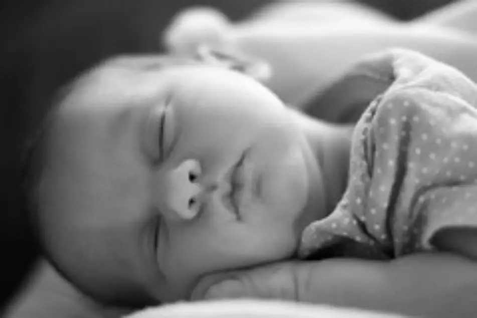 Una bebé dormida