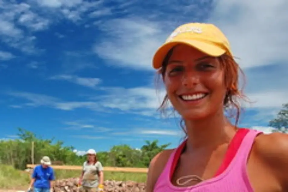 Una chica sonriente