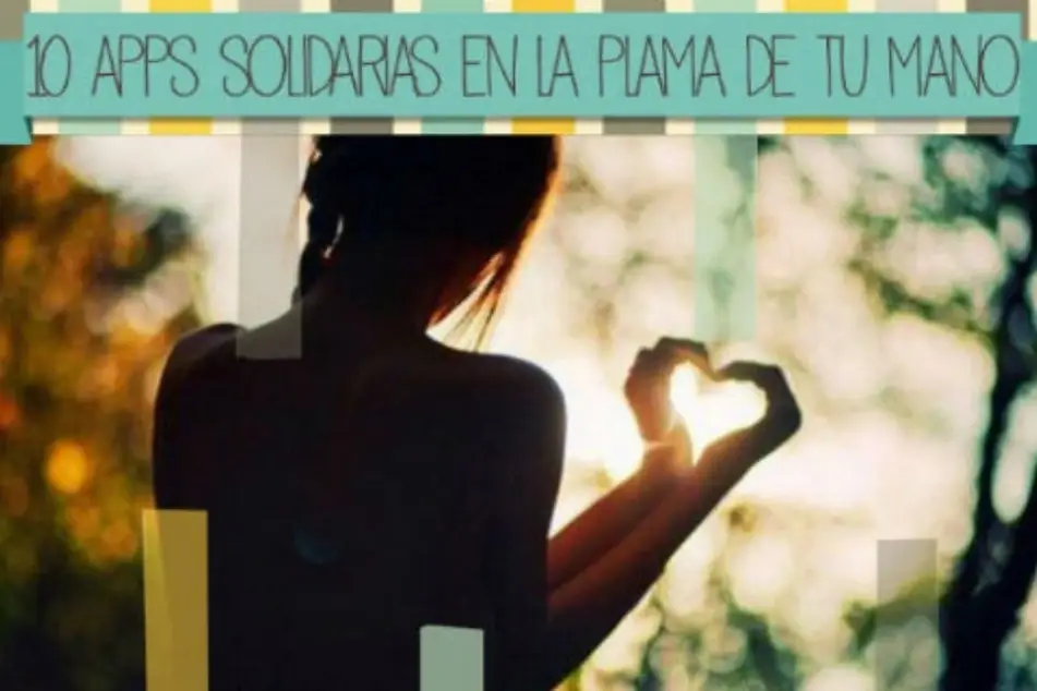 Mujer haciendo forma de corazón con sus manos