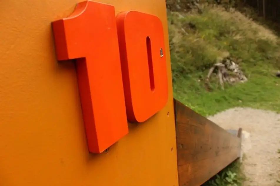 El número 10