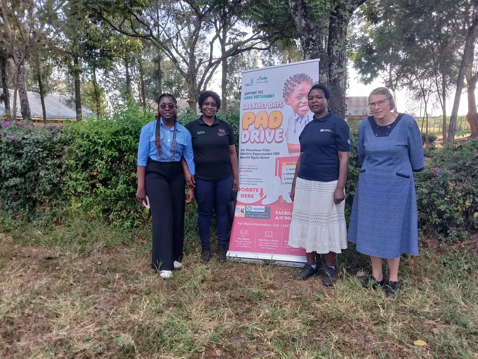 Carolyne from Kenya hosts a menstrual pad drive for Idealist Days 7/7.