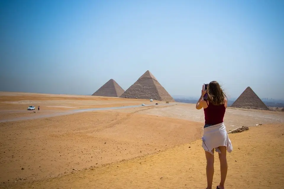 VOLUNTEER IN EGYPT