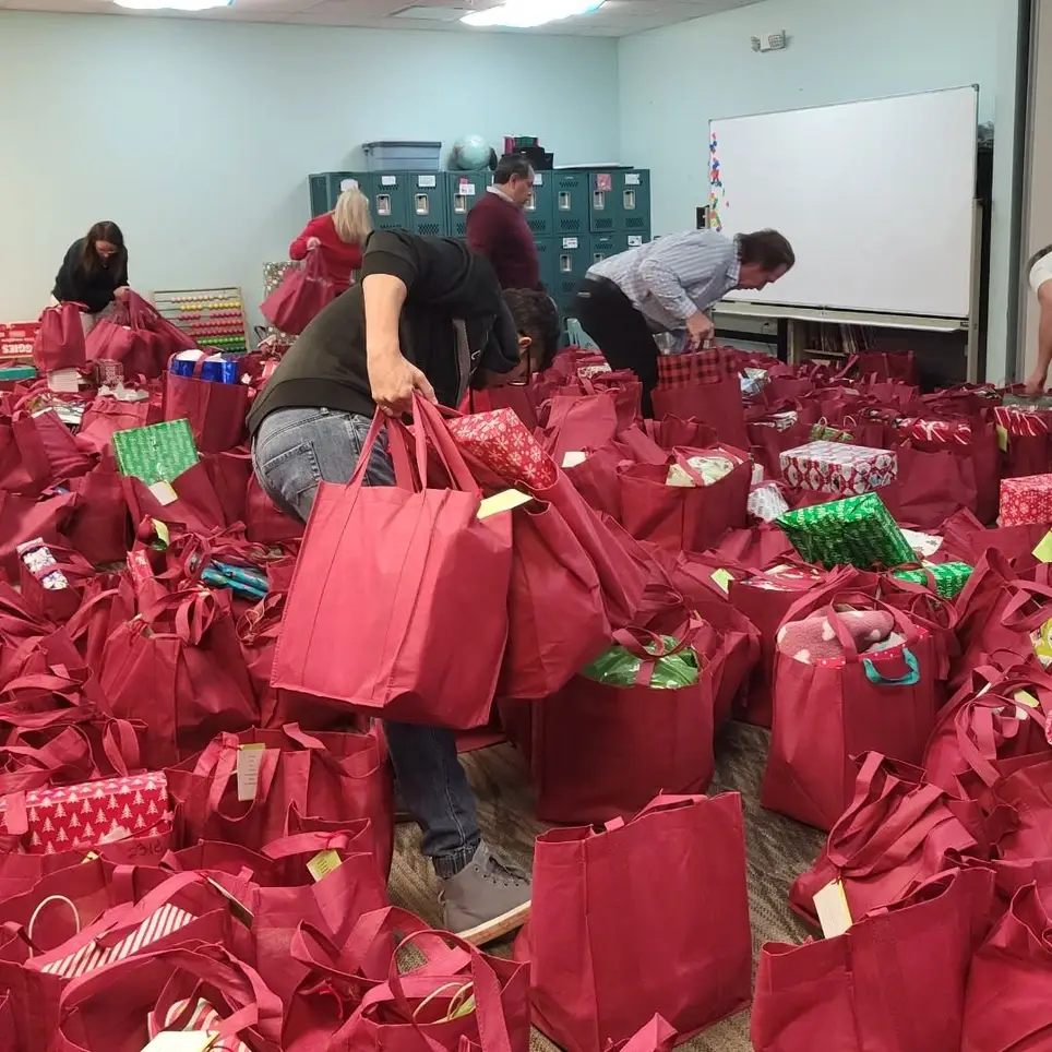 Christmas Baskets Preparation