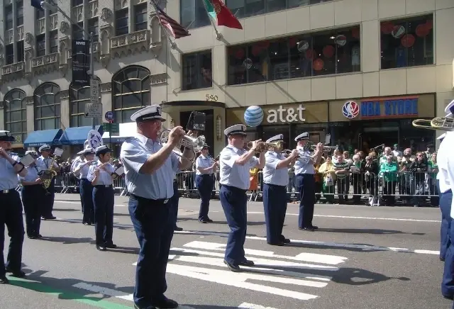 Band musicians (woodwind, brass & precussion)