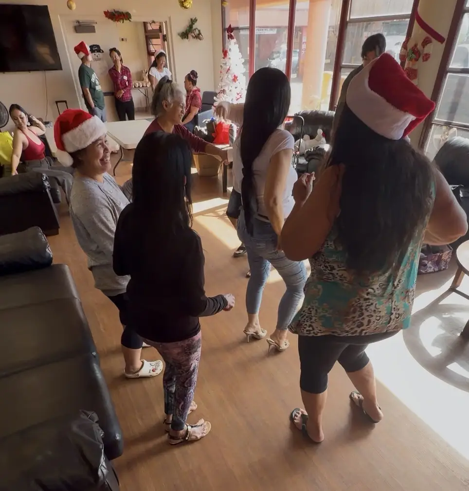 Valentineʻs LINE DANCING LEAD for Kupuna