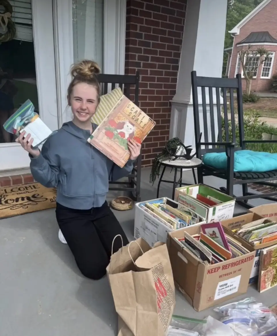 Coordinate a book drive for a Little Free Library in Dunbar, West Virginia