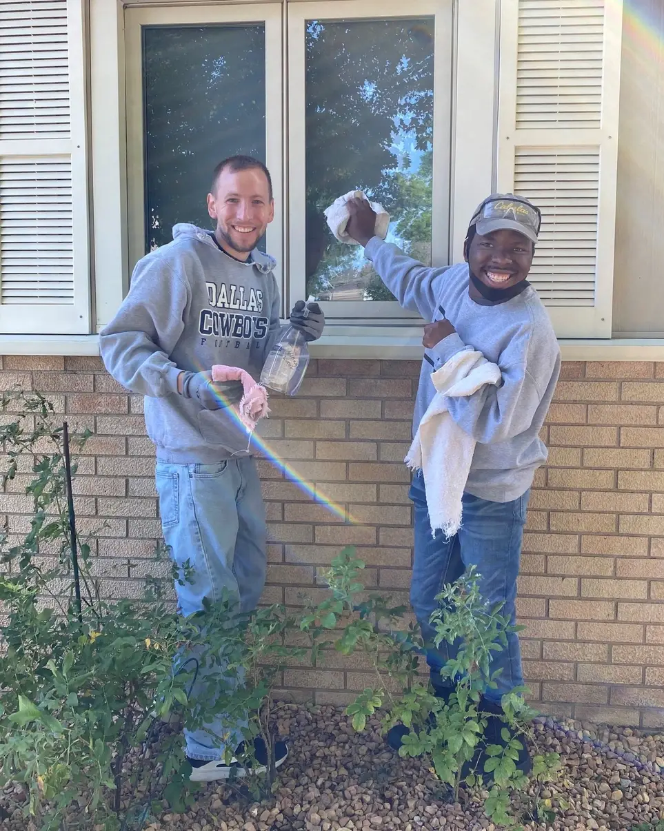 Help an Elder Neighbor by Window Washing