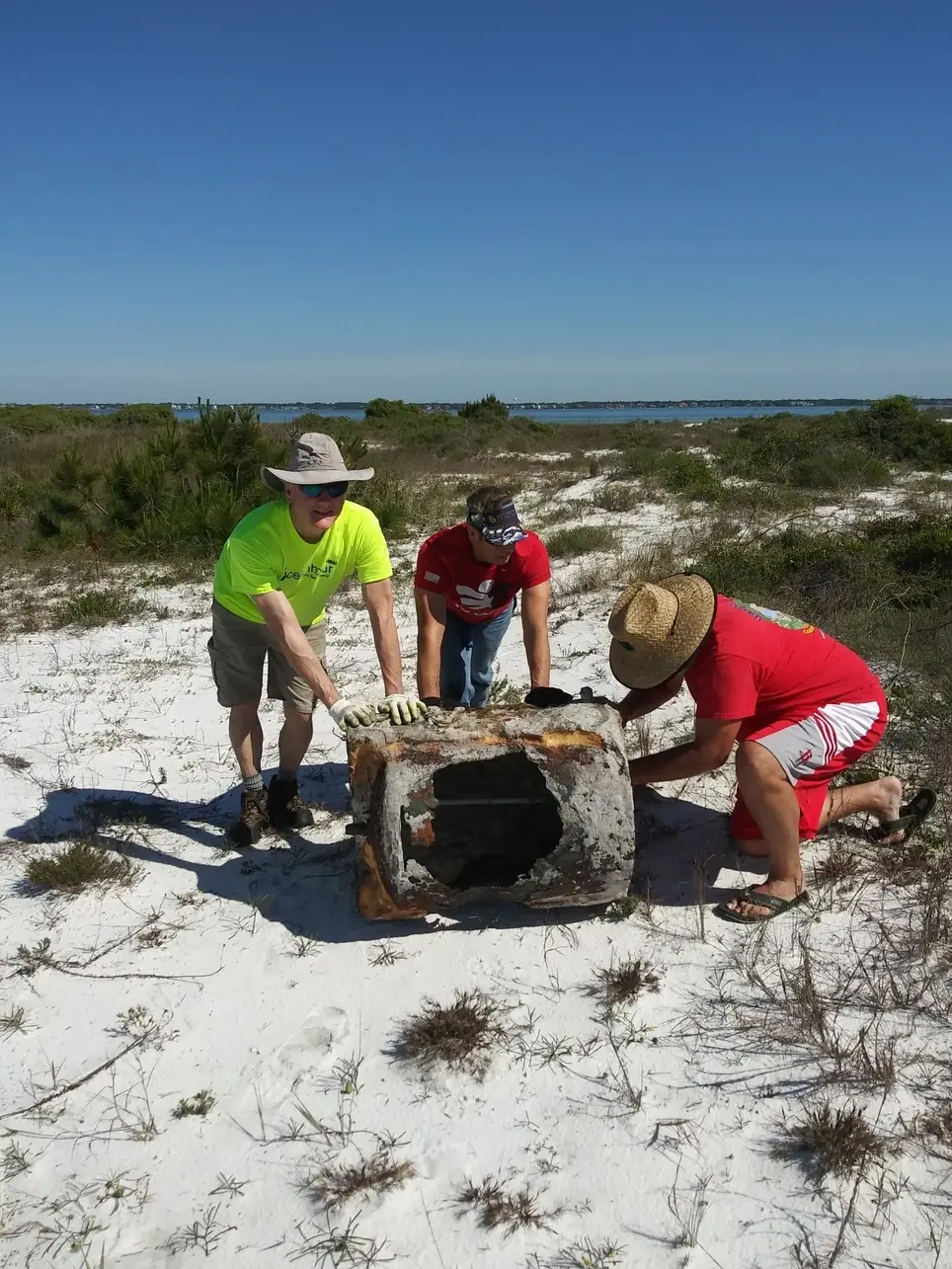 Beach cleanup volunteer