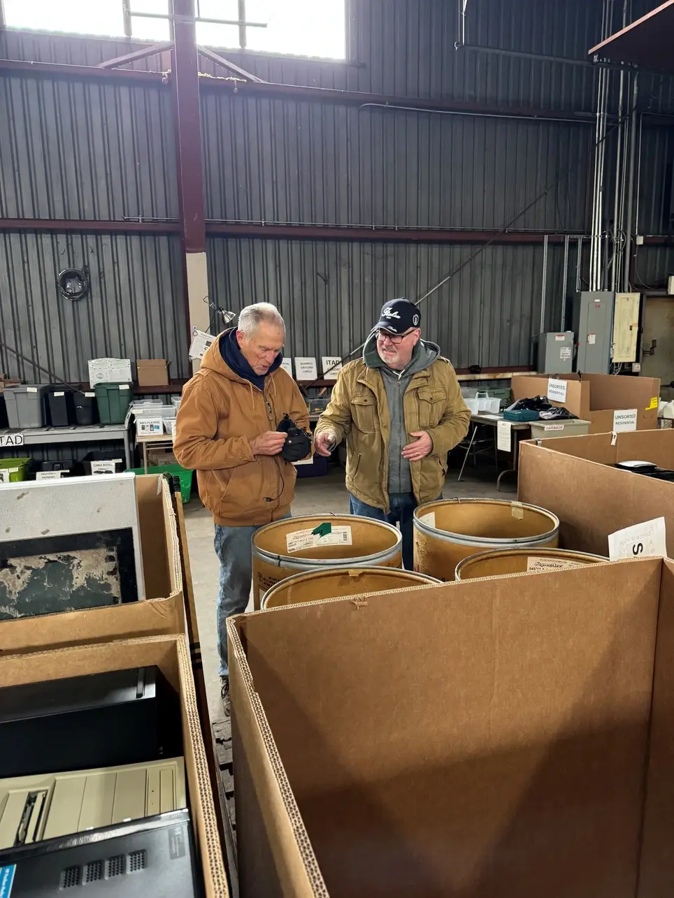 Help Clean Up Our Environment on Fridays: Become An e-CYCLING Volunteer!