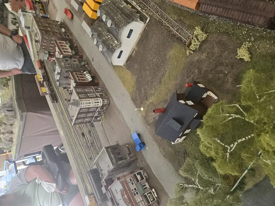 Model Railroad volunteers wanted!