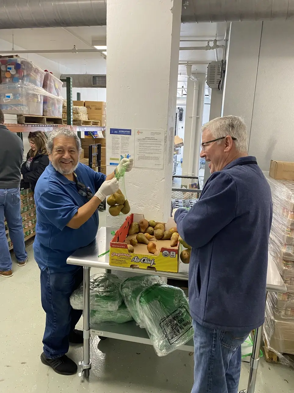Joe's Pantry Volunteer Pantry Assistant
