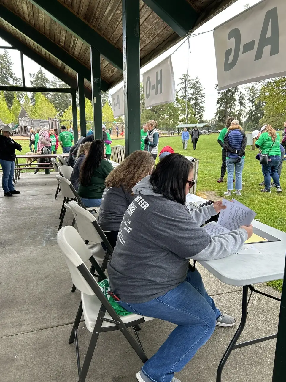 Hunger Walk Registration/T-shirt pulling