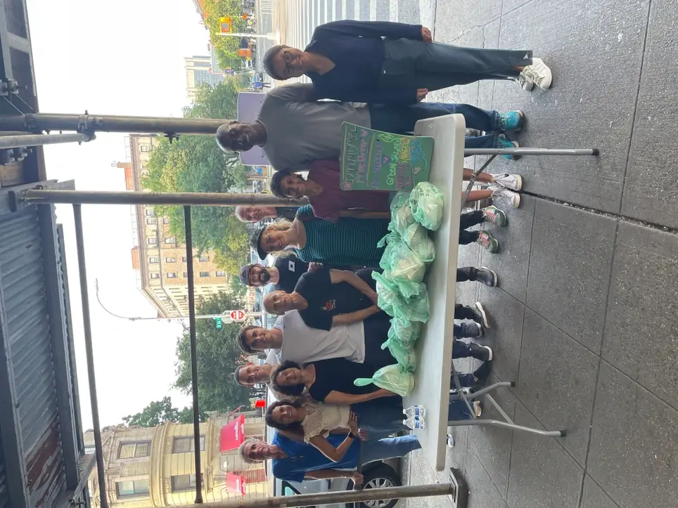Volunteer For A Weekly Community Meal in Harlem