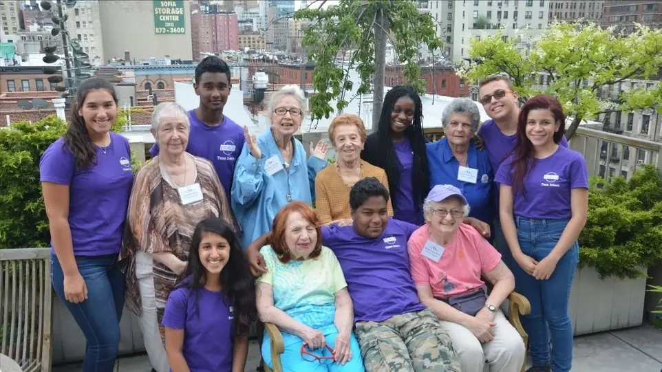 DOROT Summer Teen Volunteer Programs