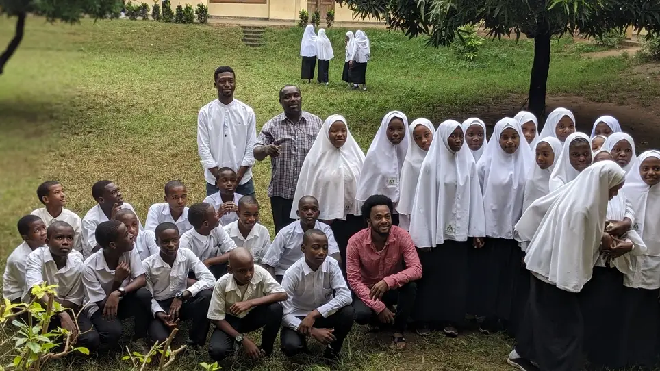 Call for the volunteers in teaching languages and sports in Zanzibar