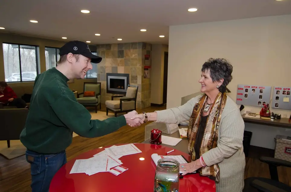 Clubhouse Gilda Greeter