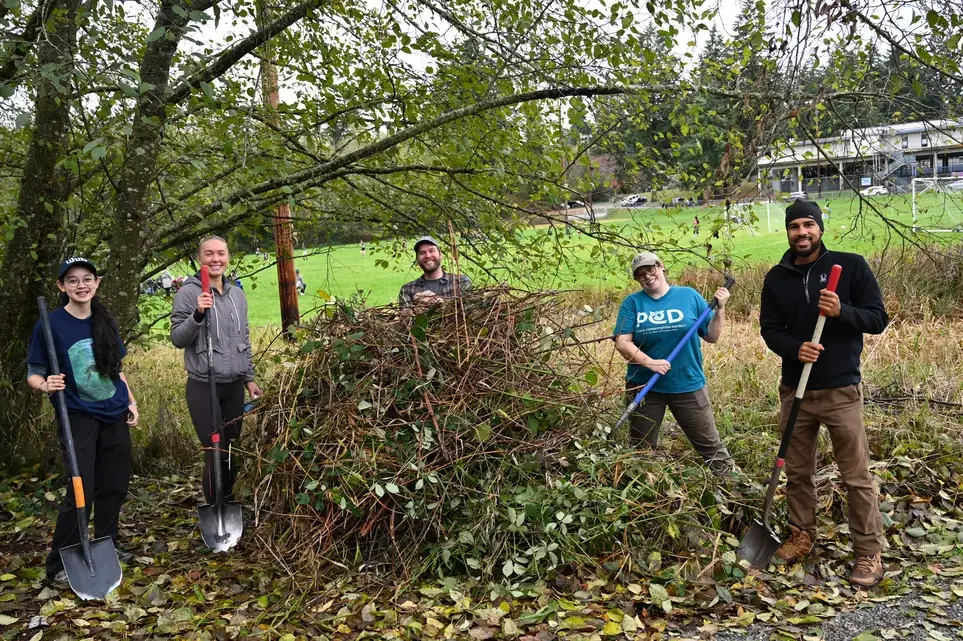 Support Healthy Waters & Wildlife Habitat @ Whittier Park - Join PCD's Apr. 18 Work Party!