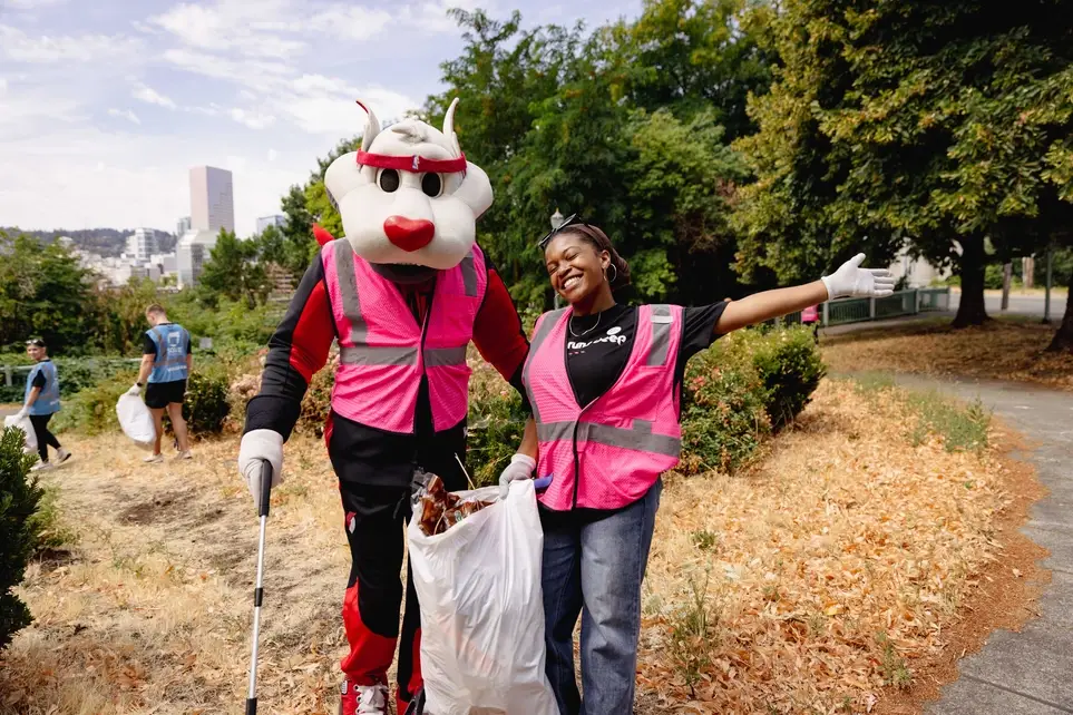 Fred Meyer Earth Day Kick Off at Director Park