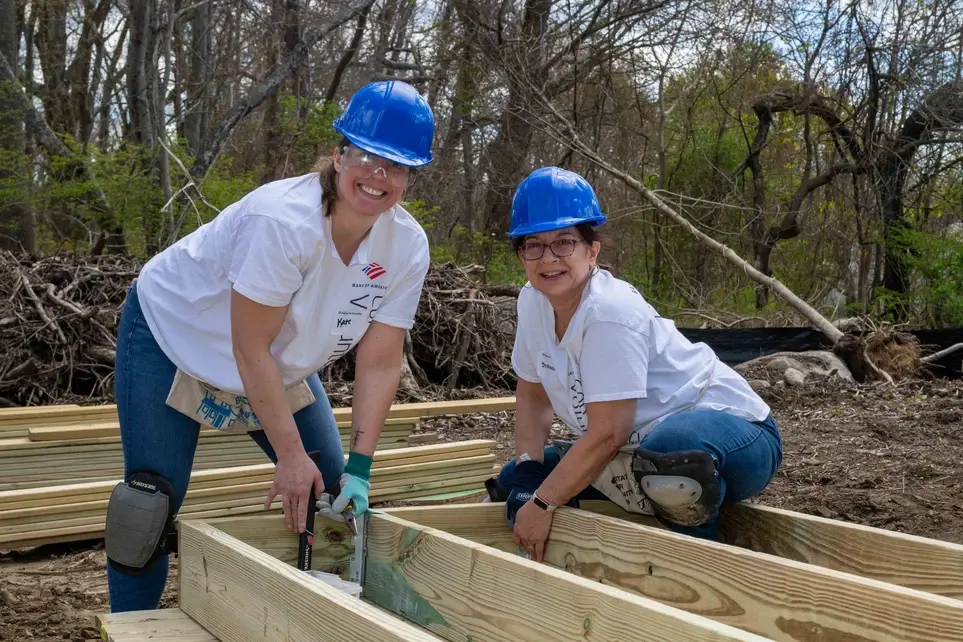 Construction Volunteers - South County Habitat for Humanity (SCHH)