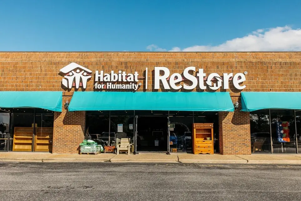 Chesterfield ReStore Volunteer🛒♻️