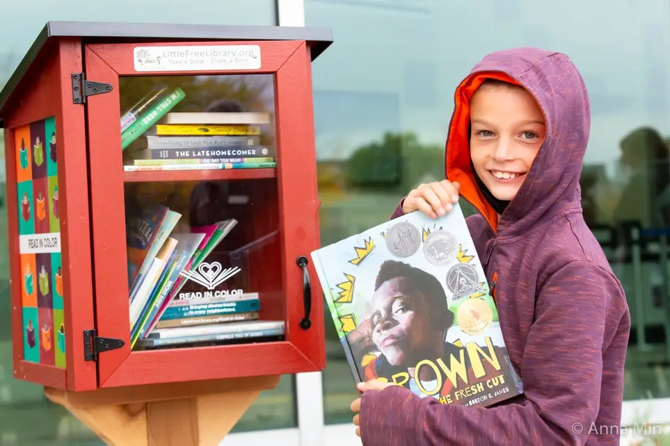 Restock a Little Free Library in Detroit