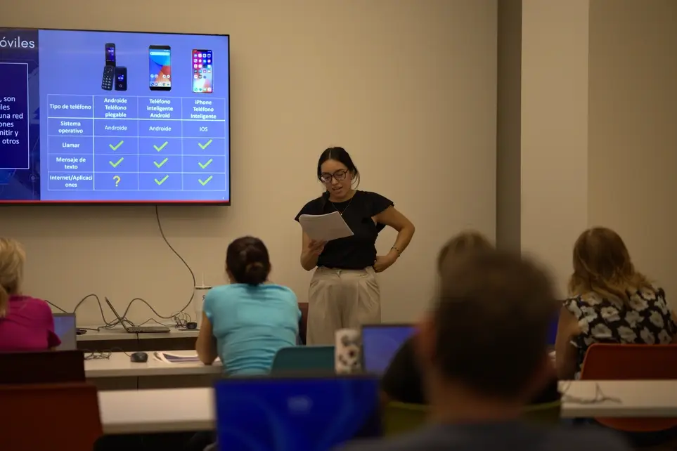 English-Speaking  Basic Computer and Digital Class Instructors and Teaching Assistants