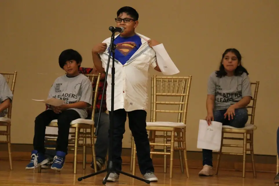 “Coach a Reader. Change the Game. ⚾📖"