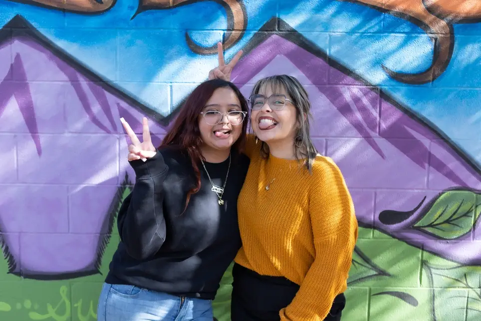 Bilingual Mentors Needed