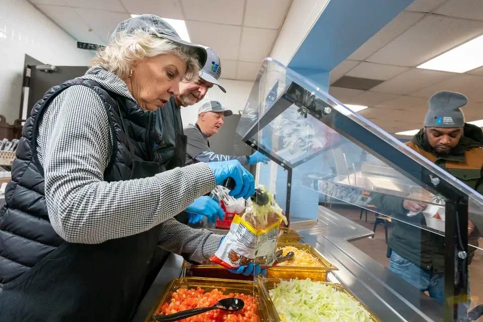 Dinner Service Volunteer | Serve Meals & Build Community