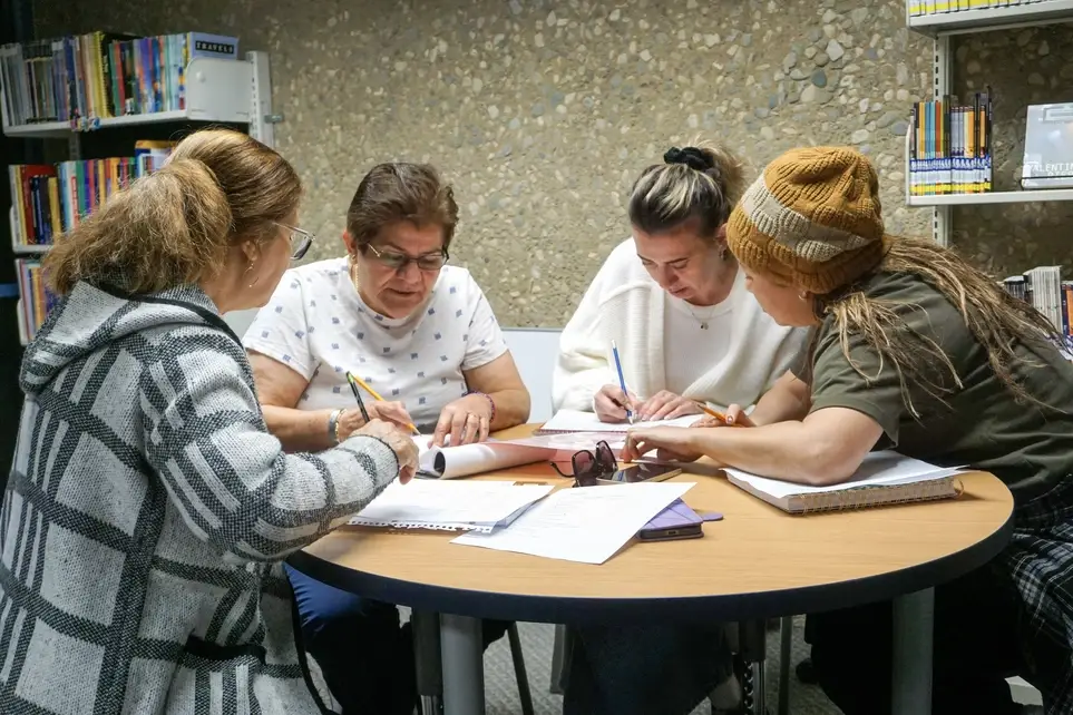 English Conversation Group Lead