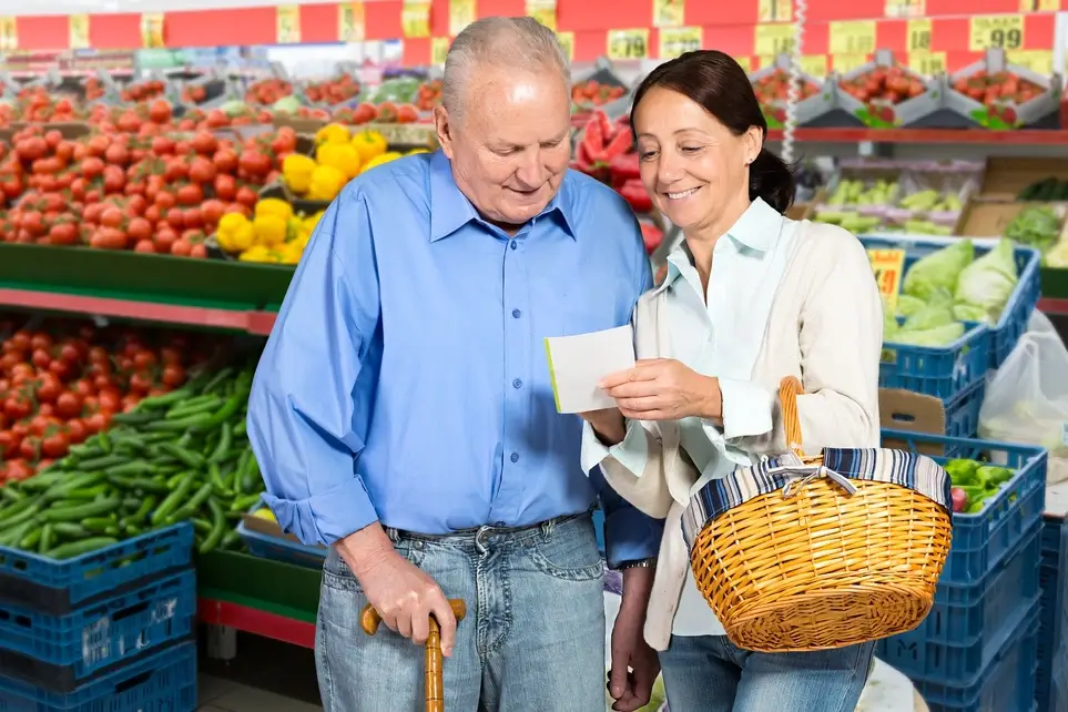 Help Seniors Grocery Shop in Escondido