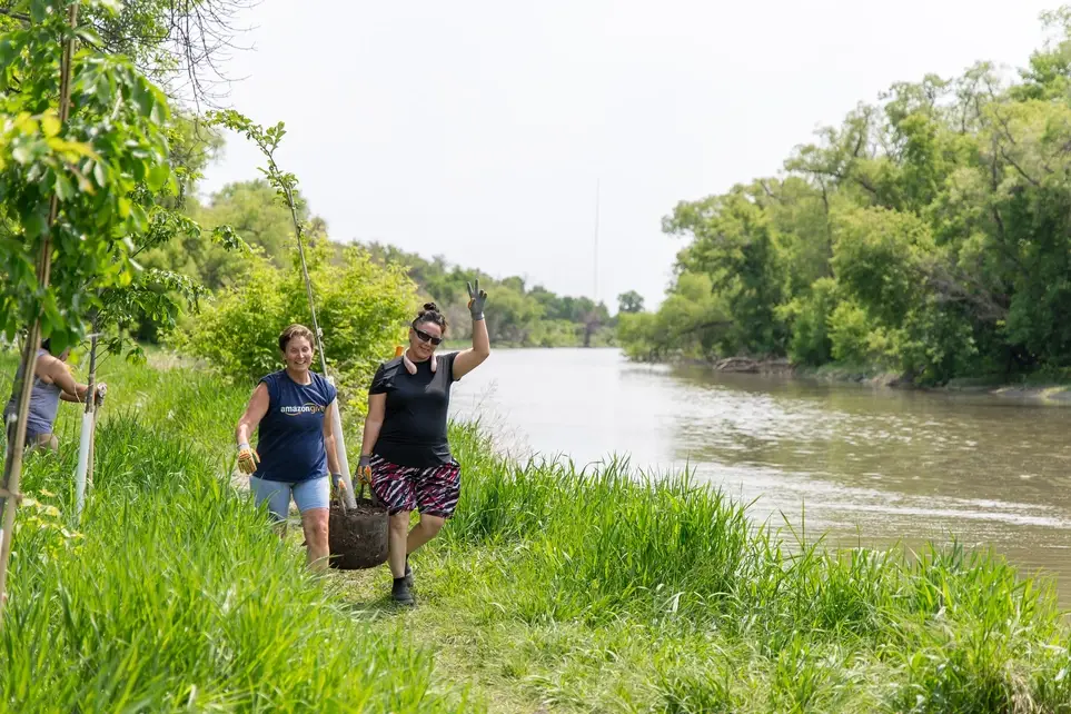 Reforest the Red Moorhead