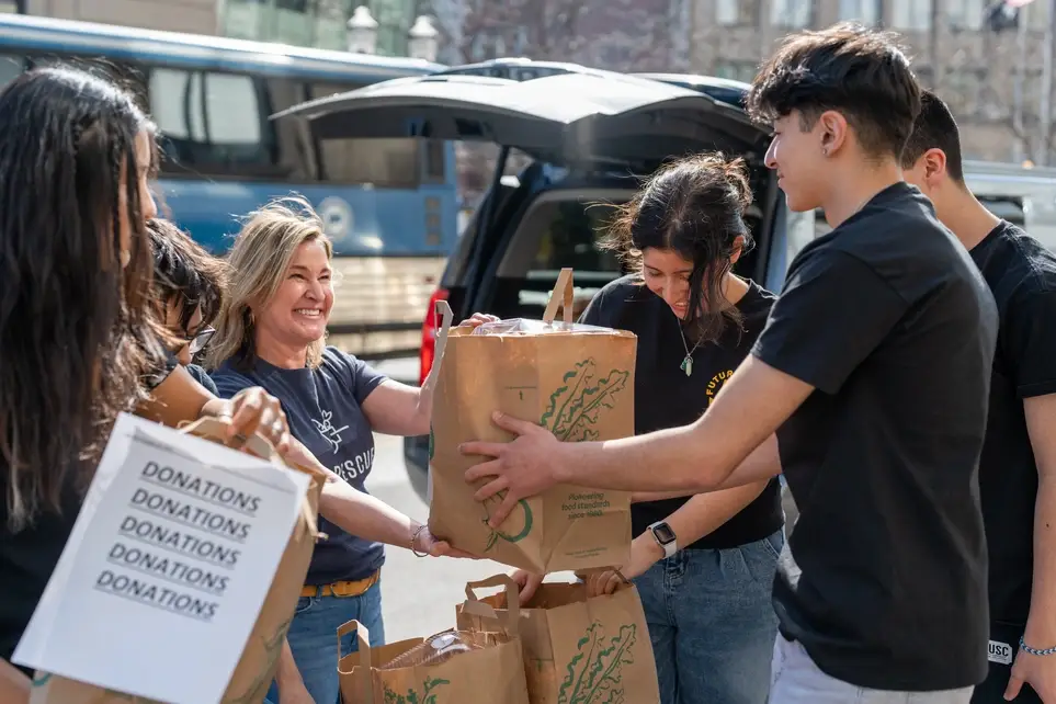 Help Fight Hunger and Food Waste in Lansing Communities! Food Rescuer Needed
