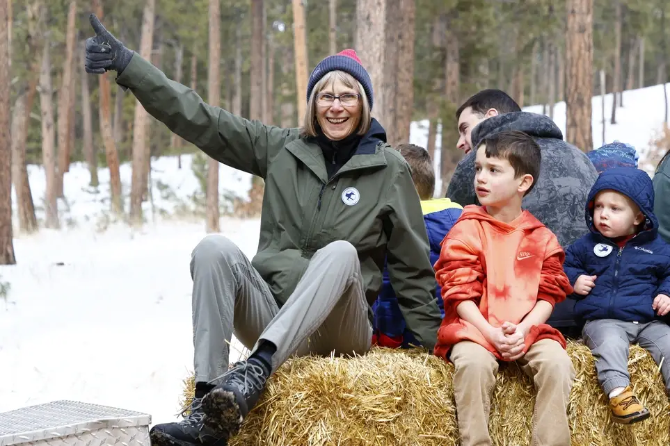 Enjoy the outdoors? Volunteer with a nature center!