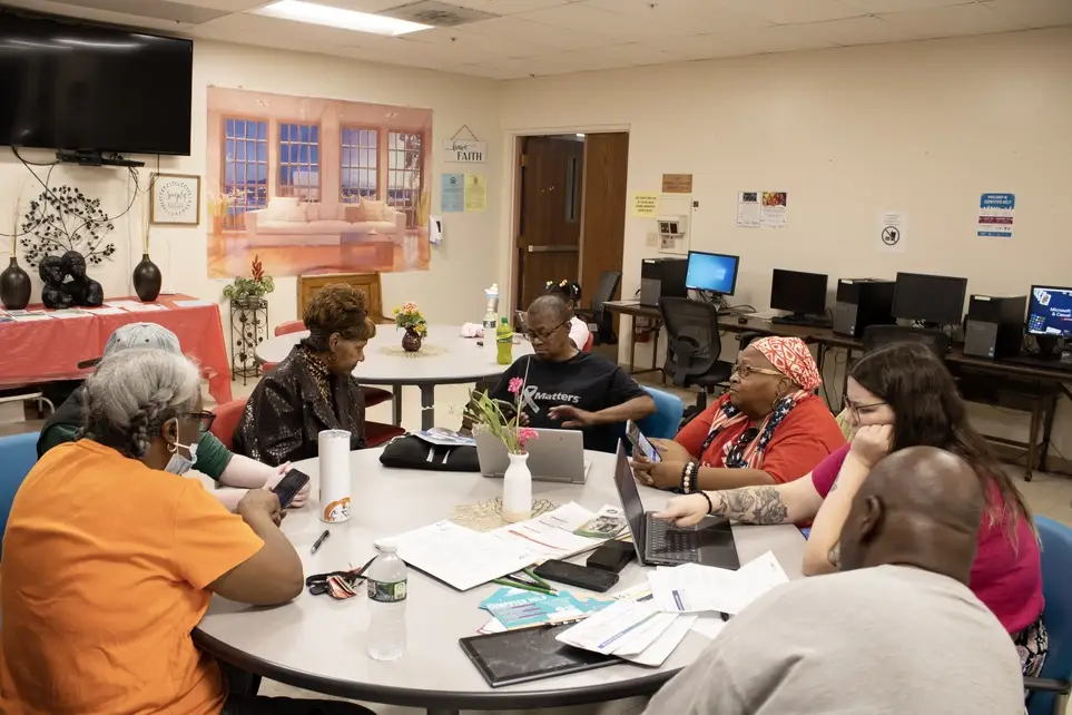 SPANISH SPEAKERS NEEDED- Digital Literacy Volunteer at Syracuse Housing Authority Residencies