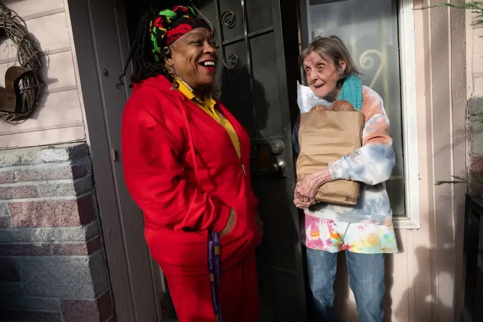Meals on Wheels: Deliver Meals and a Smile in Auburn!