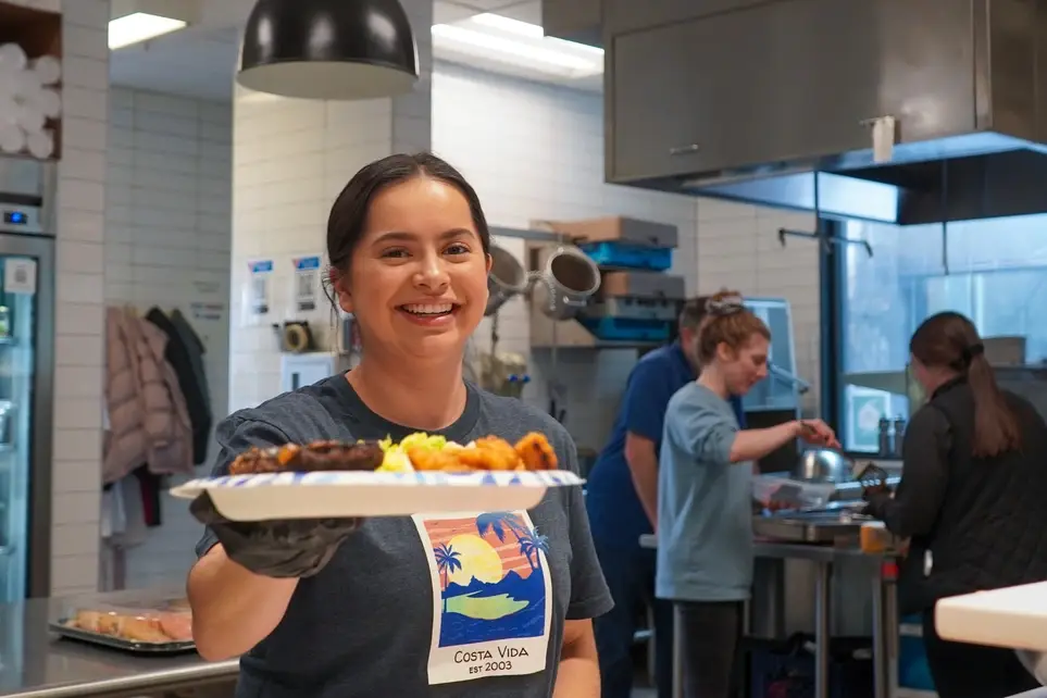 Provide Lunch to Homeless Youth on October 28th
