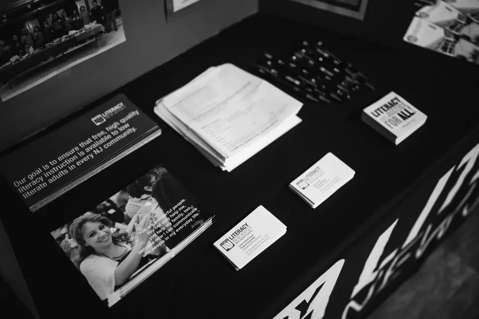 Seeking Literacy Volunteers (Kearny & Online)