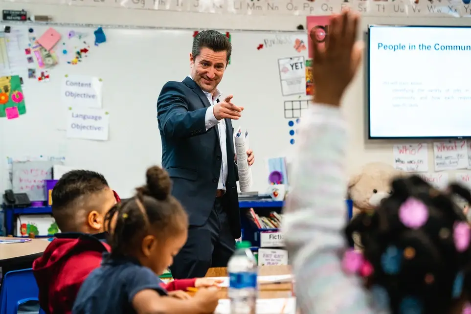 Empower Future Leaders: Volunteer to Mentor Students on 2/26/26!