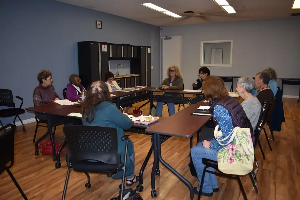 Monday and Friday Bread Pick up volunteer in Encino afternoons
