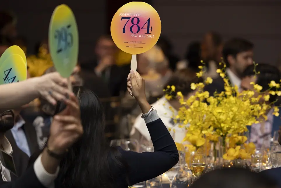 Volunteer at fundraising event to end housing insecurity in NYC