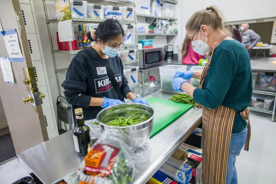 Feed unhoused neighbors at our Access Center