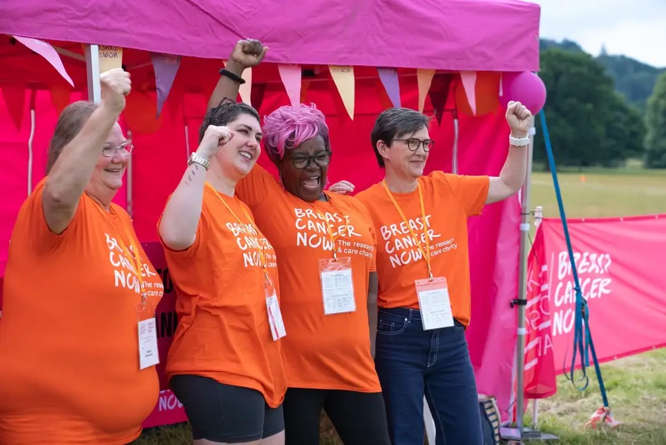 Pink Ribbon Walk volunteer - Hampton Court Palace and the Thames Path