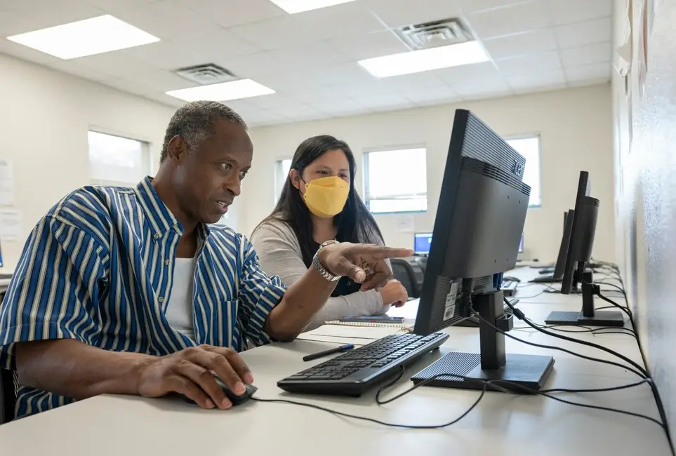 Computer Lab + Admin Volunteer w/ Austin Free-Net