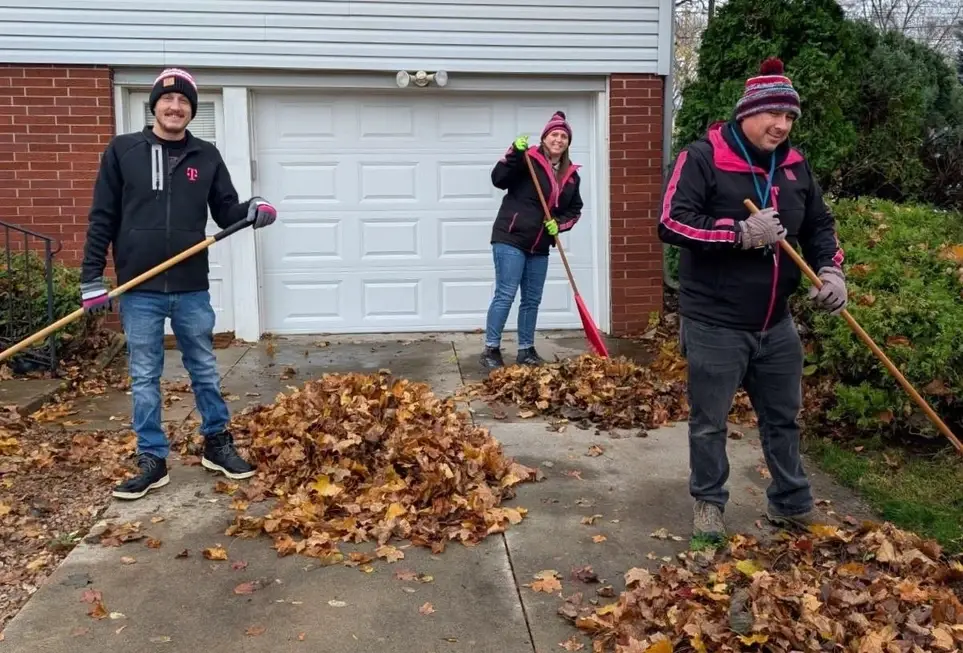 Leaf Raking - Group Opportuntity!